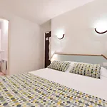 Logis Chez Germaine Hotel