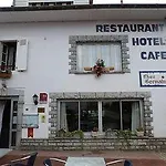 Logis Chez Germaine 2* Geüs-d'Oloron