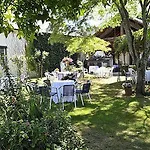 Hotel Logis Chez Germaine Geüs-d'Oloron
