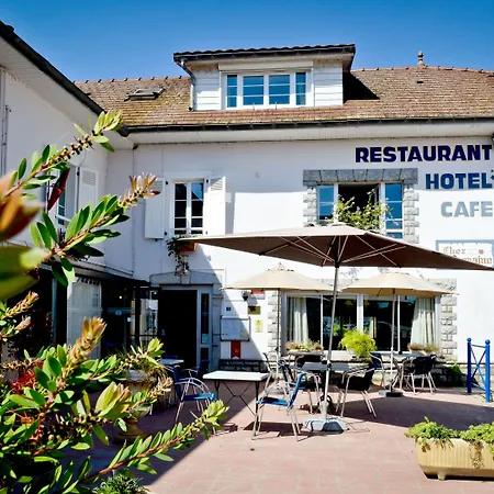 Hotel Logis Chez Germaine Geüs-d'Oloron