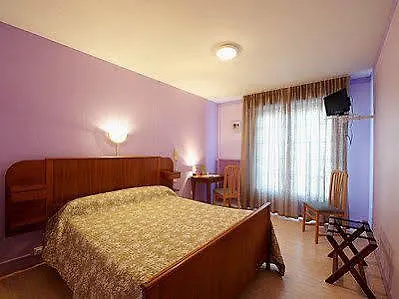 Logis Chez Germaine Hotel