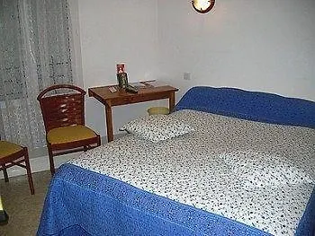 Logis Chez Germaine 2*